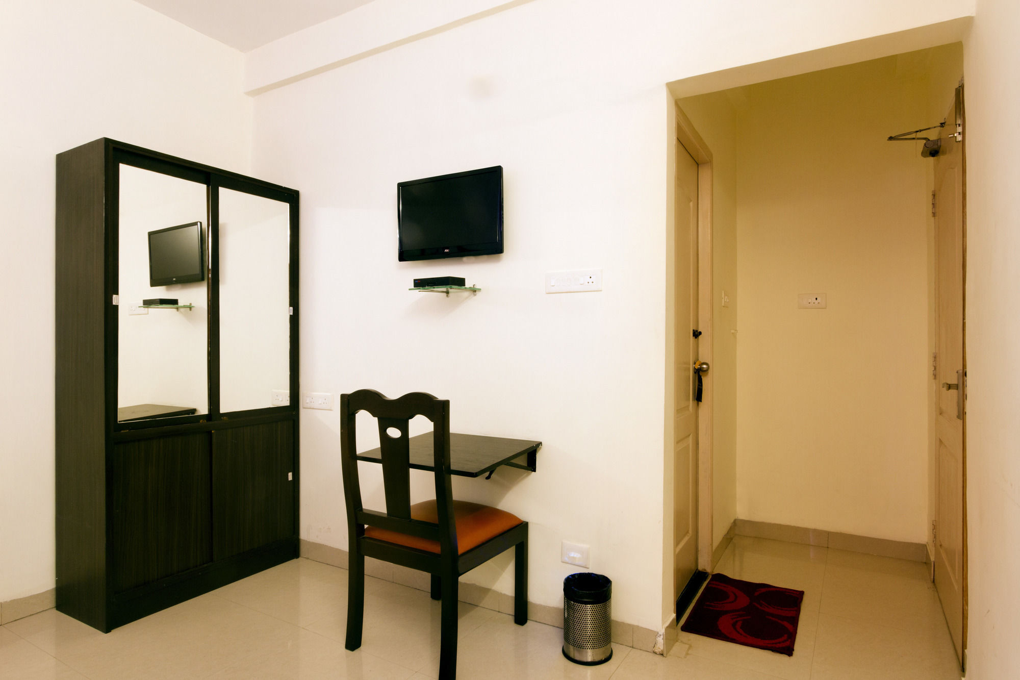 Fabhotel Evlewt Omr Siruseri 外观 照片